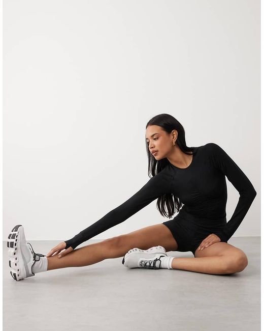 4505 Black Lightweight Active Ruched Front Long Sleeve Running Top