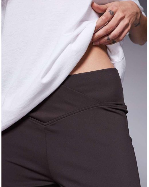 Pantalones De Campana Marrón Moldeadores De Parte Delantera Cruzada De Asos Design Tall ASOS de color Purple