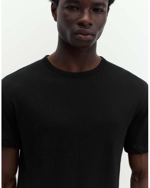 Pull&Bear Black Slim Fit Basic T-shirt for men