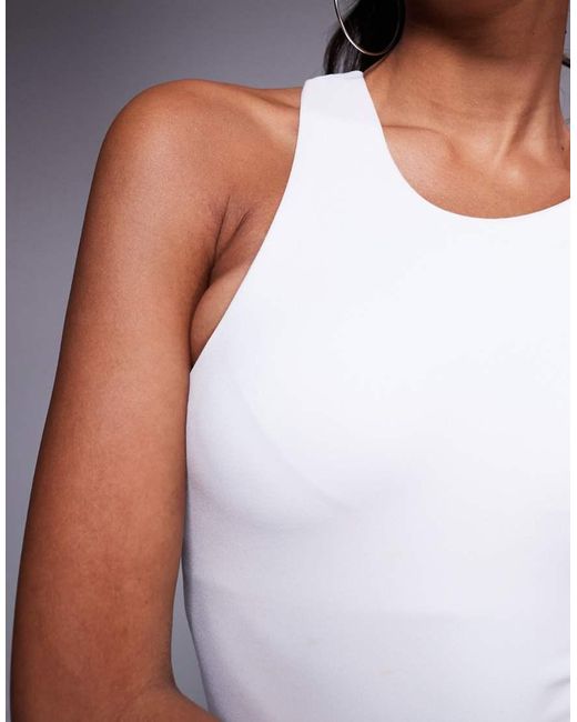 Camiseta Blanca De Tirantes Con Espalda De Nadadora, Sujetador Integrado Y Relleno Extraíble De Tejido Suave Icon De 4505 de color Gray