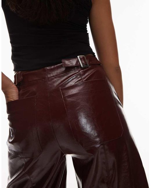 ASOS Broek Van Imitatieleer Met Wijde Ronde Pijpen En Naaddetail in het Red