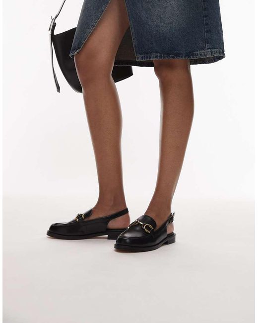 Straven di Clarks in Black