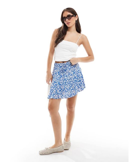 Falda Pantalón Azul Luminoso Con Estampado De Florecitas Y Cinturilla Elástica De ONLY de color Blue