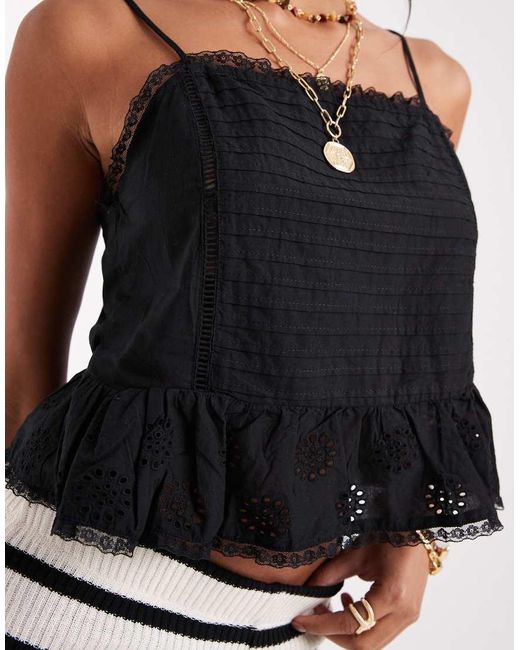 ONLY White Cropped Embroidery Cami