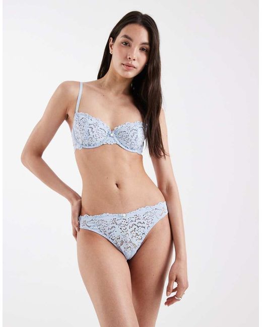 Lindex Kanten String in het Blue