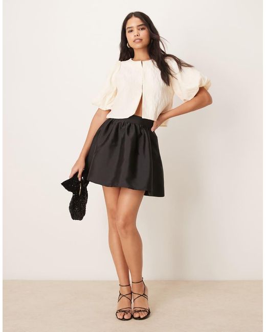 Y.A.S Black Structured Puff Sleeve Jacquard Top