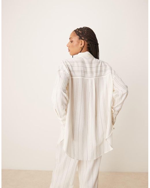 ASOS Belle in het Natural