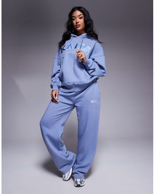 Sweat à capuche d'ensemble Kaiia en coloris Blue