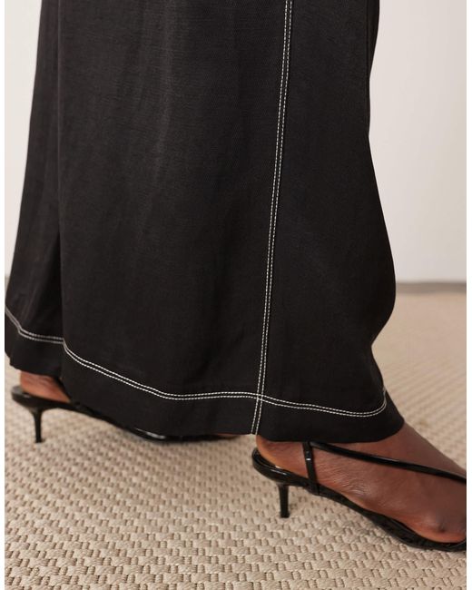 ARRANGE White Linen Super Wide Trouser With Contrast Stitch