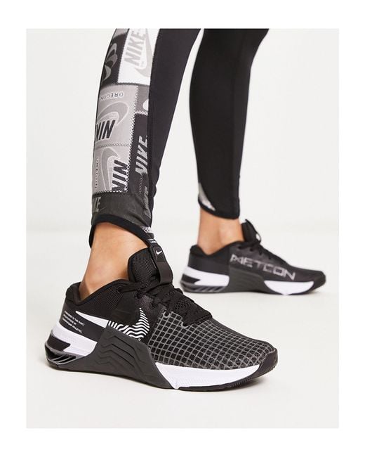 Metcon 8 - baskets - et blanc Nike en coloris Black