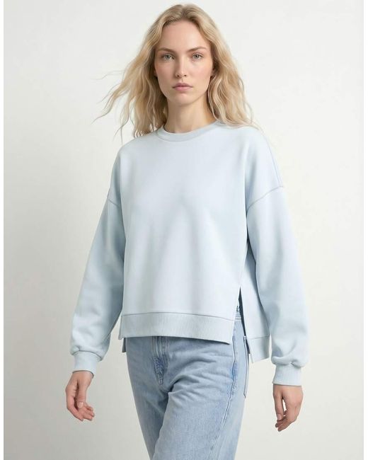 HYPEDROP Blue Long Sleeved Sweatshirt