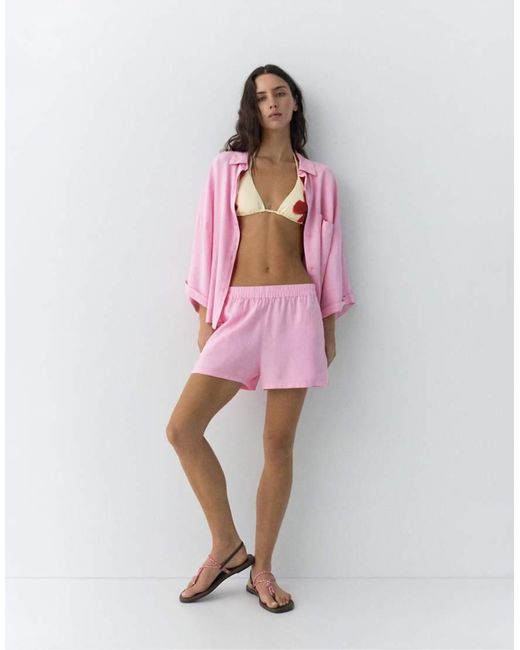 Pantaloncini di Pull&Bear in Pink