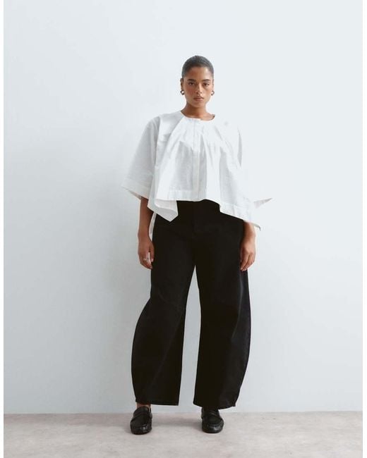 ARRANGE White Curve Square Cut Top