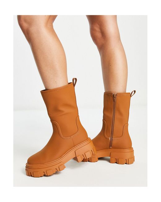 pull on chunky boots