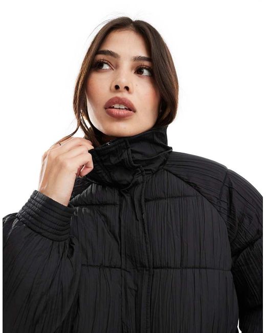 Vero Moda Black Textured Plisse Short Padded Coat