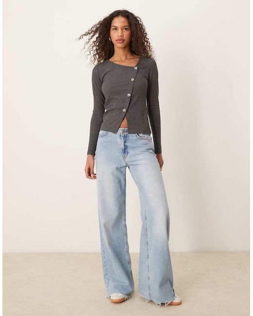 Jdy Gray Asymetric Ribbed Button Detail Top