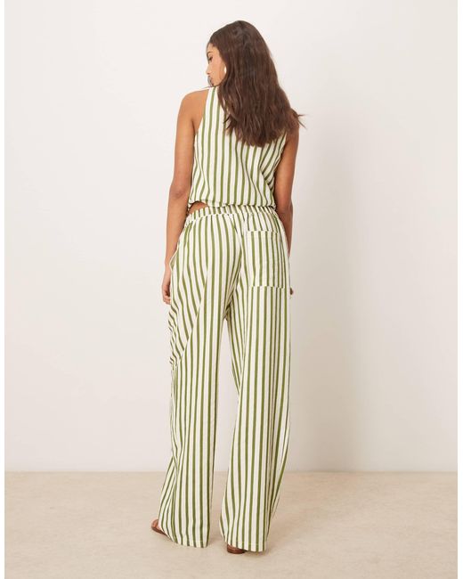 ASOS Natural – gerade geschnittene seersucker-hose mit khaki streifen, kombiteil