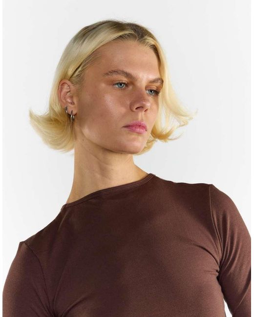 agon® Brown Crew Neck Long Sleeve Top