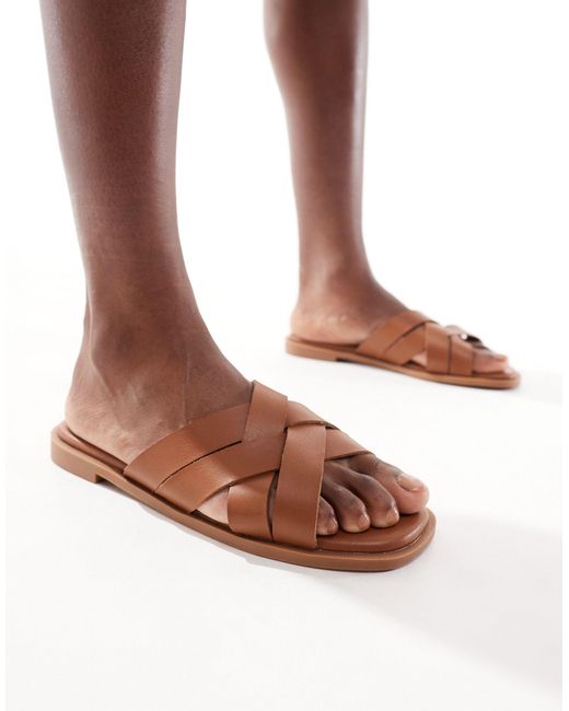 Sandales plates à brides effet tressé - fauve New Look en coloris Brown