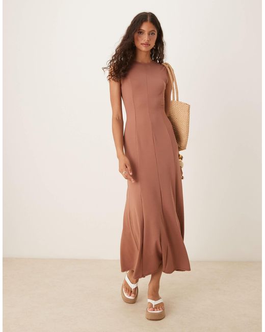 Robe d'été mi-longue sans manches à coutures apparentes - chocolat ASOS en coloris Natural