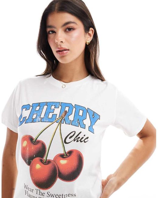 Stradivarius White Cherry Detail Graphic T-shirt