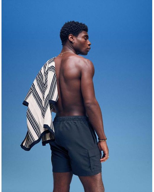 Pantaloncini Da Bagno Di Media Lunghezza Neri Con Tasche Cargo di ASOS in Blue da Uomo