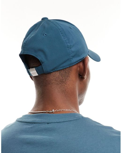Armani - core - cappellino con visiera medio con etichetta del logo di EA7 in Blue da Uomo