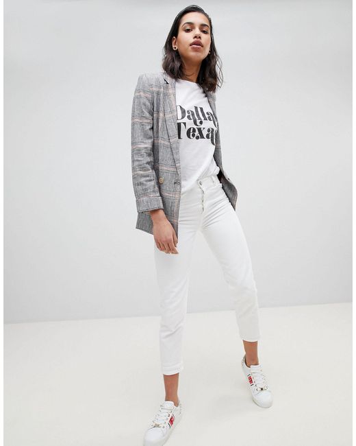 stradivarius mom fit jean in white