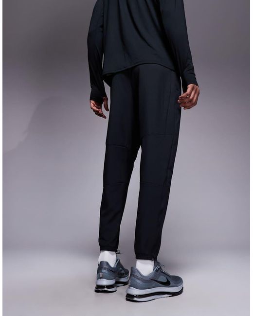 Nike Black Challenger Dri-Fit Joggers for men