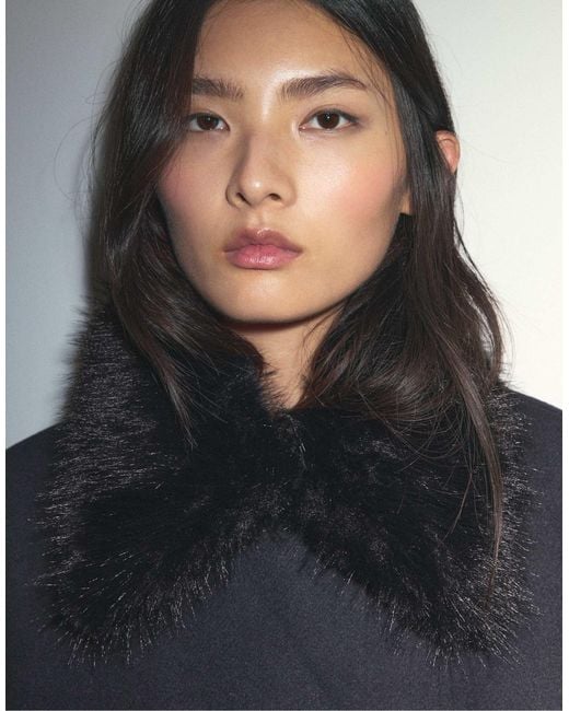 Stradivarius Blue – mantel