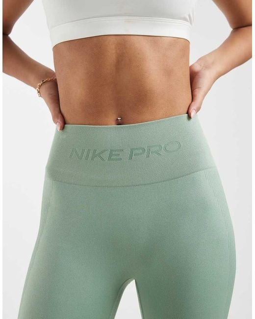 Nike Green Pro Dri-Fit Seamless 7/8 Legging