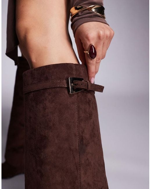 Public Desire Brown – kola – kniehohe stiefel aus wildlederimitat