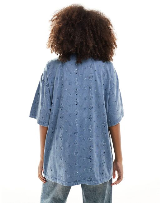 T-shirt oversize avec patchwork en broderie anglaise - délavé ASOS en coloris Blue