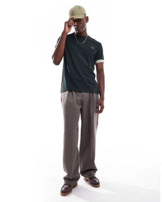 Camiseta Verde Oscuro Con Ribetes A Rayas De Fred Perry de hombre de color Black