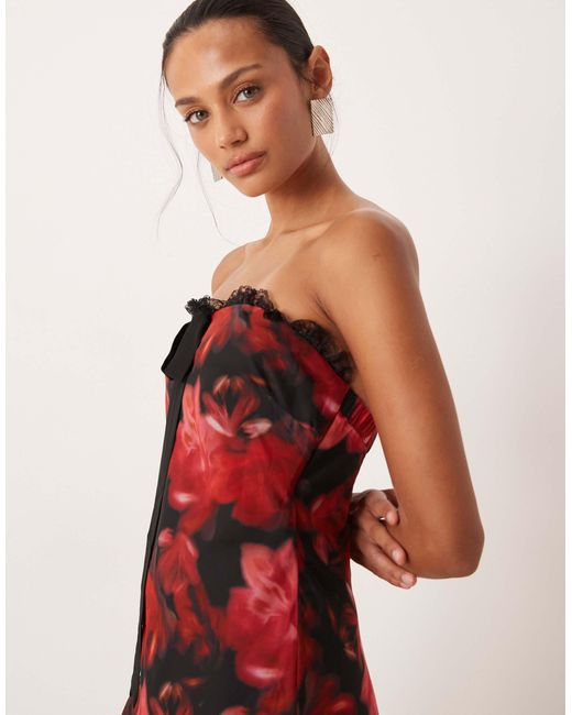 For Love & Lemons Red – trägerloses maxikleid mit romantischem blumenmuster