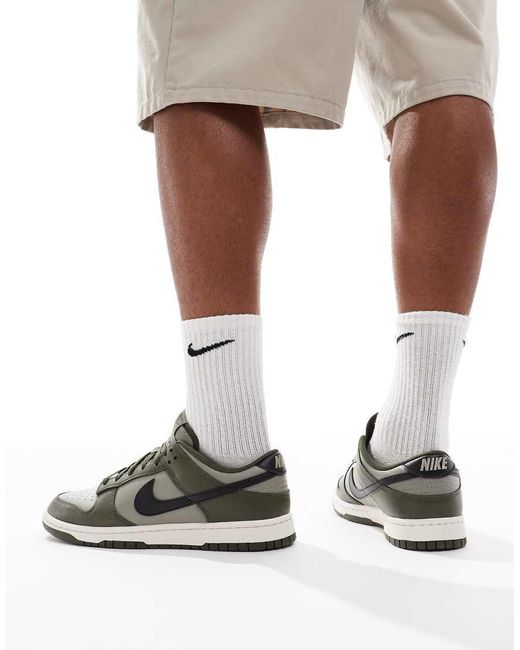 Nike Brown Dunk Low Retro Trainers for men