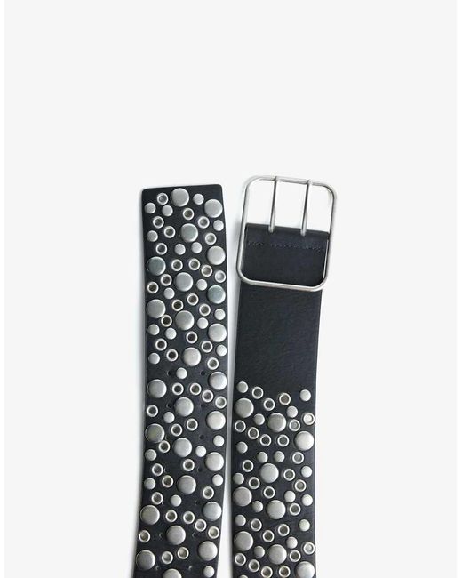 Cintura Ampia Effetto Pelle Nera Con Borchie di Bershka in Black