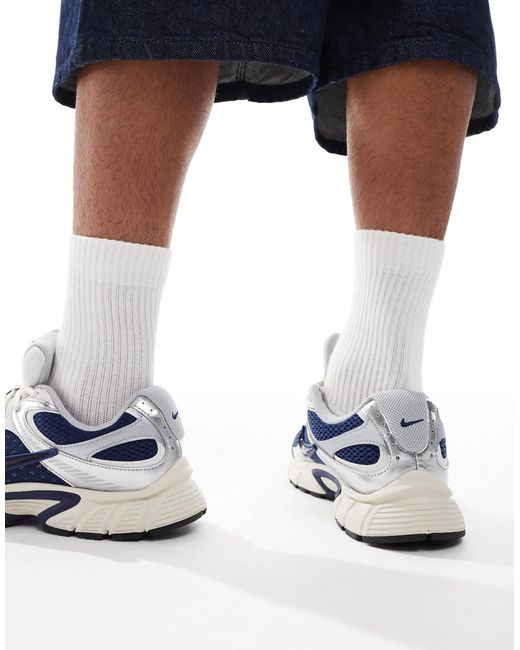 Nike Black V5 Rnr Sneakers for men