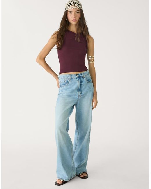 Top Basic Color Melanzana Con Scollo A Vogatore Sul Retro di Stradivarius in Red