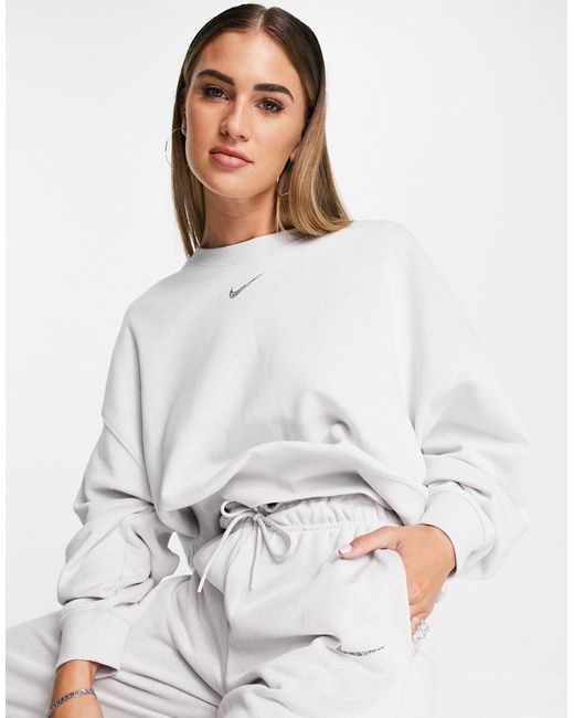 Nike Lounge Essential Fleece Cropped Sweatshirt in Grey | Lyst Australia