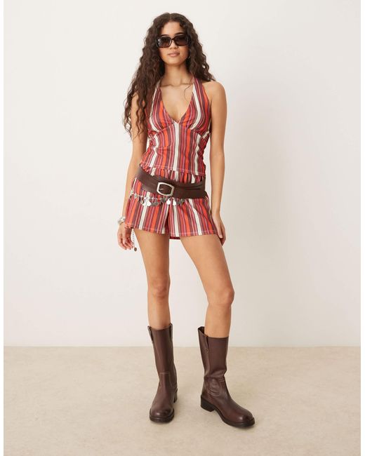 Short texturé d'ensemble - rayé ASOS en coloris Red