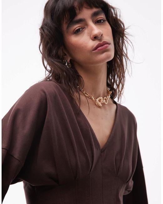 ASOS Brown – tailliertes, langärmliges oberteil