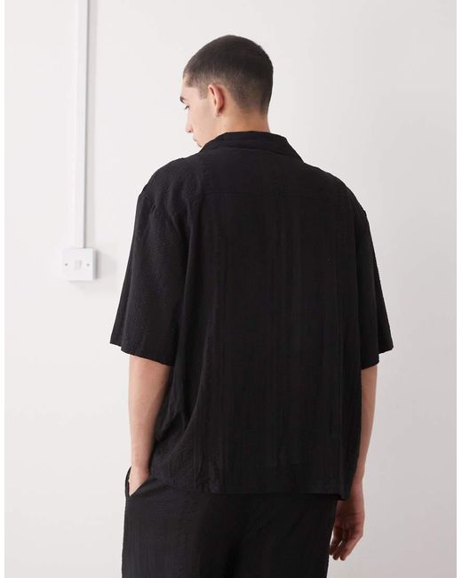 Camisa Negra De Tejido Texturizado De Collusion de hombre de color Black