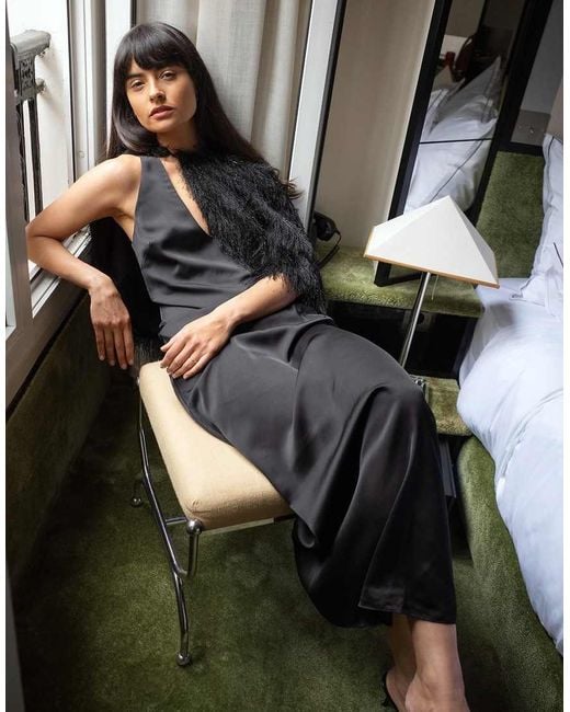 NA-KD Black Scooped Neck Satin Maxi Dress