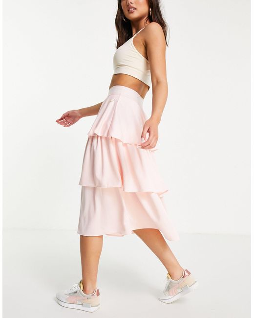 ruffle mini skirt queen