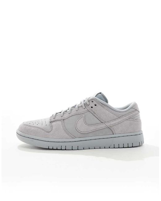 Nike White Dunk Low Retro Trainers for men