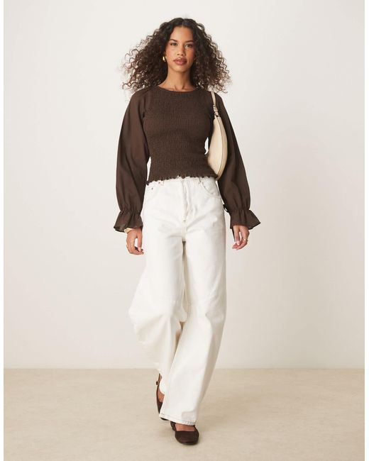ASOS Brown – gesmokte baumwoll-bluse mit schoko