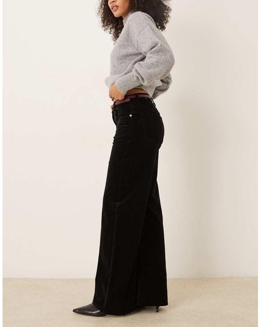 Vaqueros Negros De Pernera Ancha De Terciopelo Siracusa De Mango de color Black