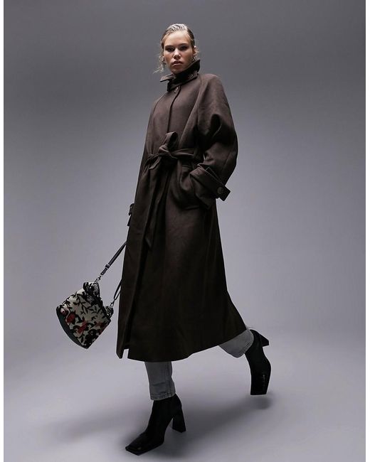 Gabardina Larga Chocolate Con Cinturón De Tejido Cepillado De TOPSHOP de color Black
