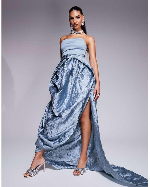 Vestido Largo Con Escote Palabra De Honor Y Falda De Tafetán Texturizado Premium De ASOS de color Blue